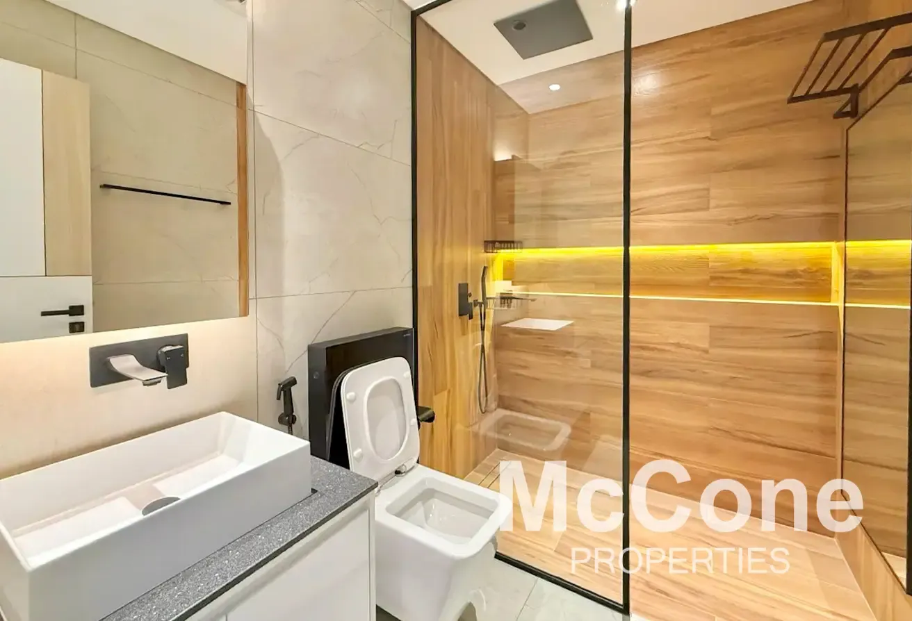 Plus Storage | Pool View | Available to Move-in