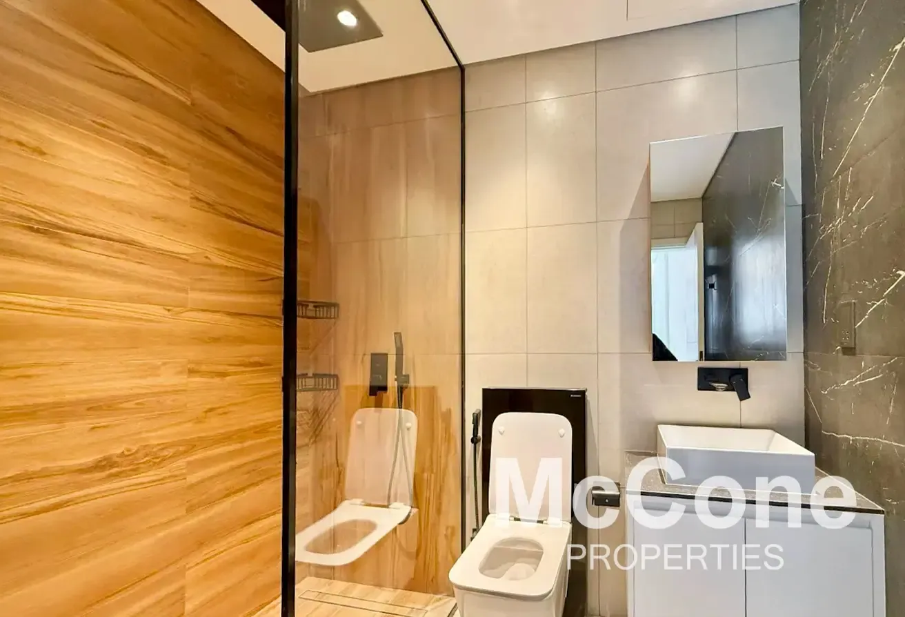 Plus Storage | Pool View | Available to Move-in
