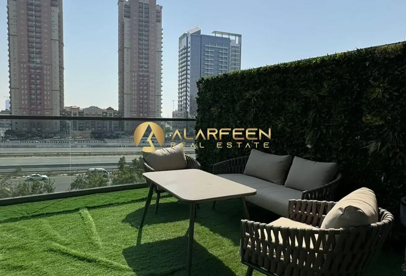 Luxury 2BHK Duplex | Maid's Room | Fully Furnished