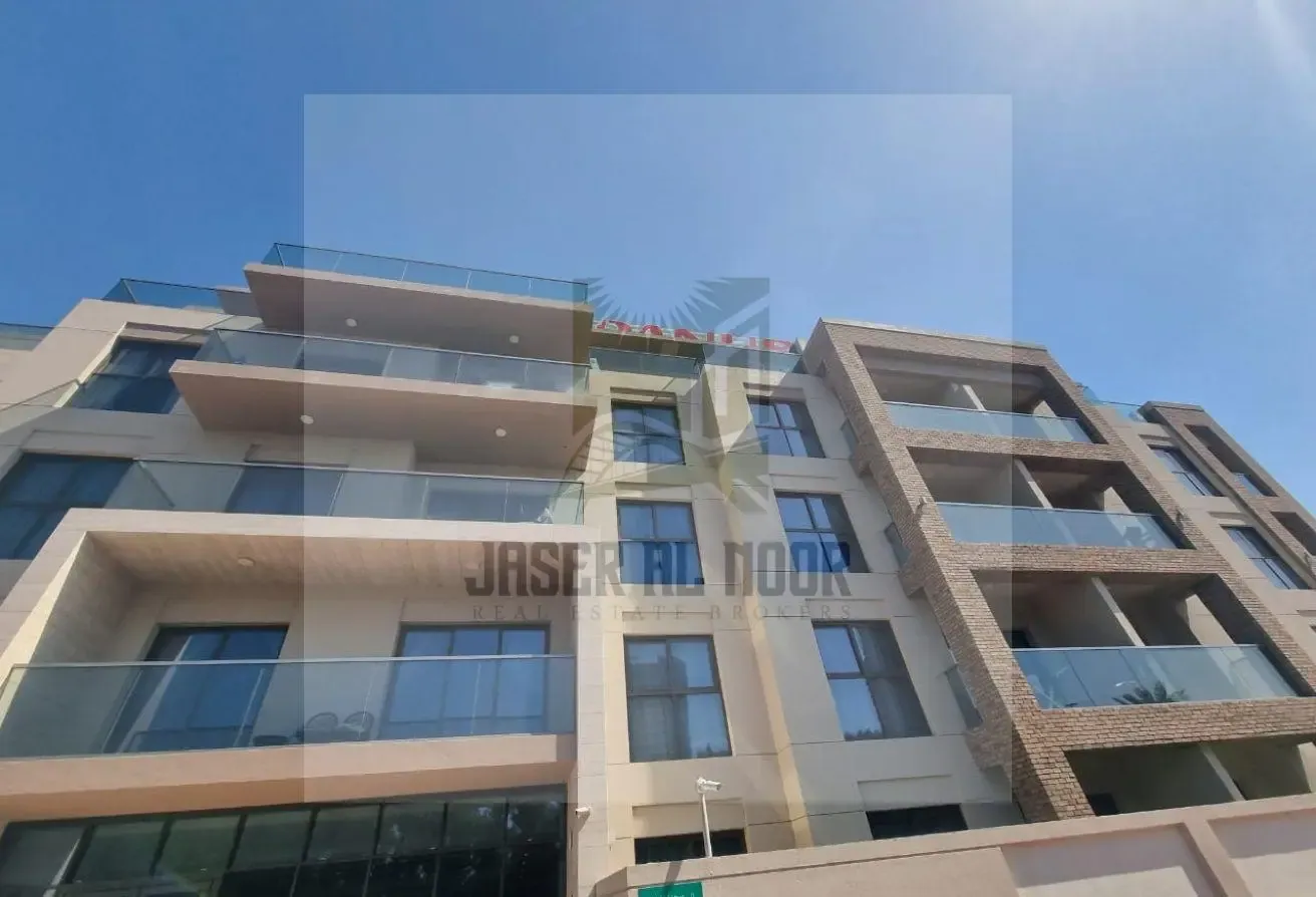 Spacious | Easy Access to Pool | 2 + M Furnished