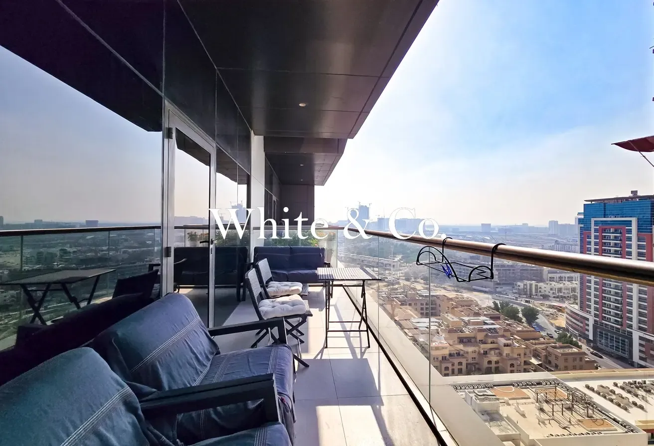 COMMUNITY VIEW | HIGH FLOOR | VACANT NOW