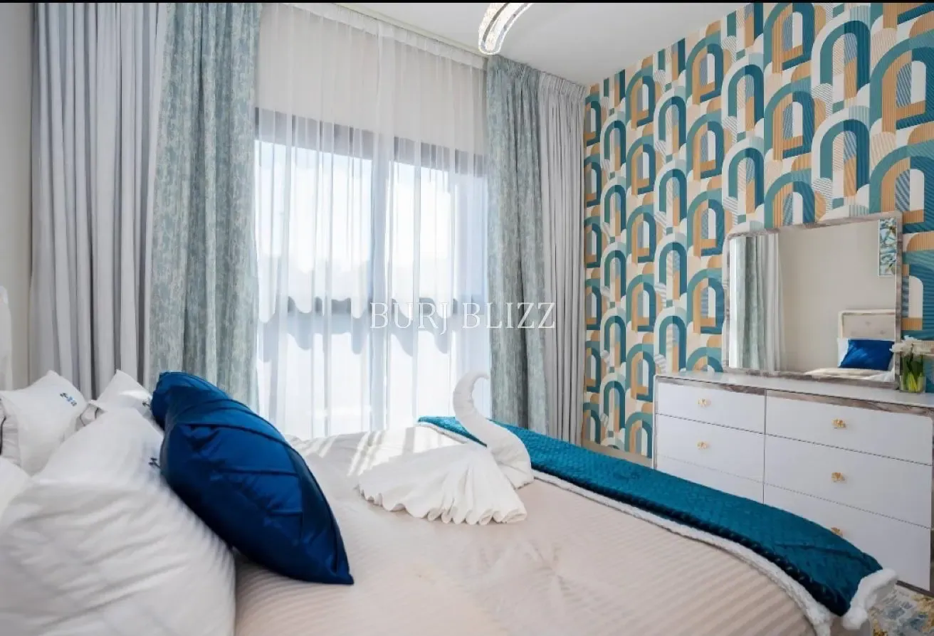 Refined Living | 2BR+Maid Room | Community View