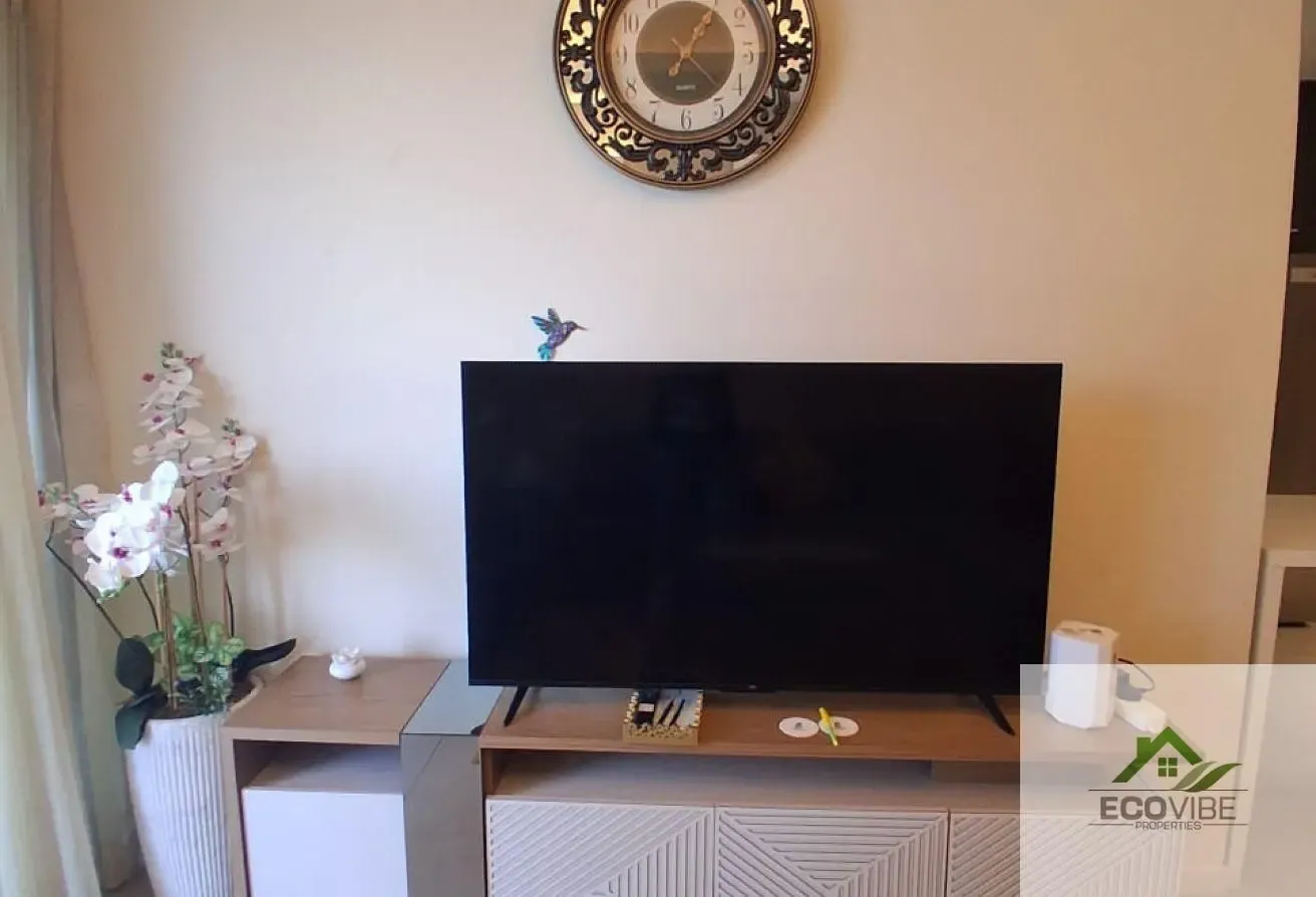 Spacious Fully Furnished Two Bedroom Stunning View