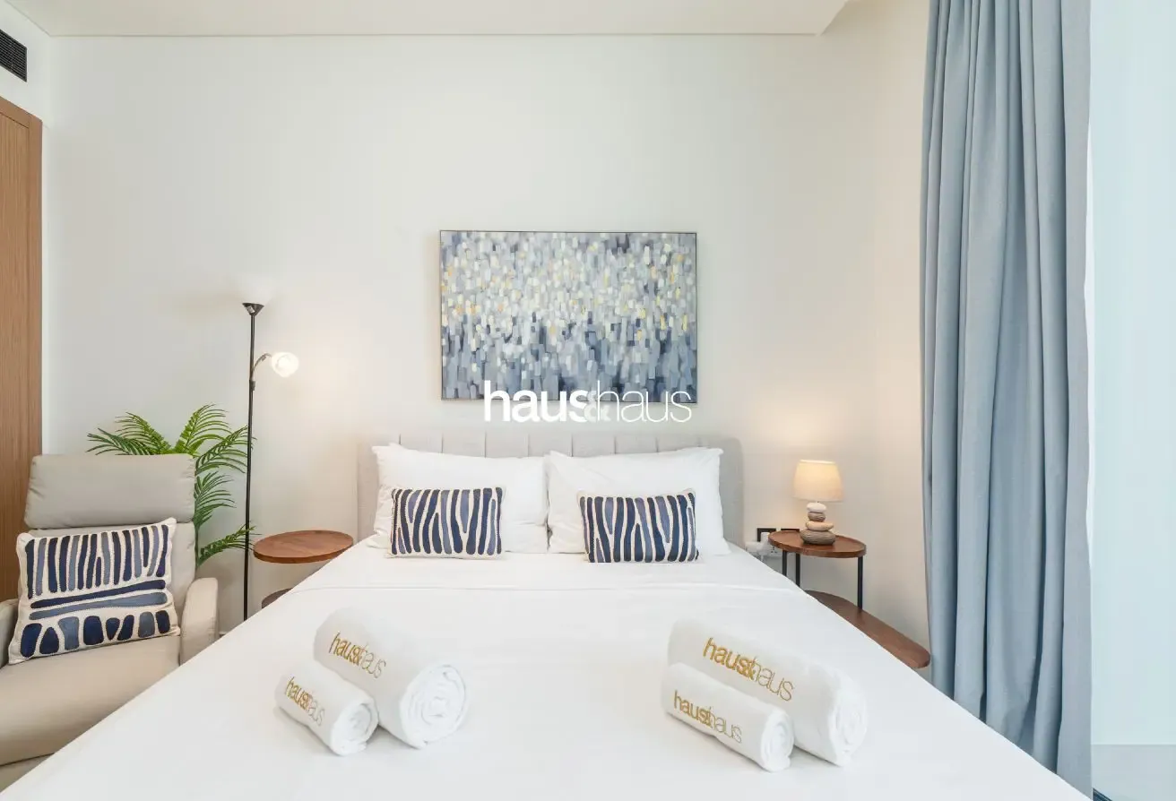 Charming Pool View | Fully Furnished Studio