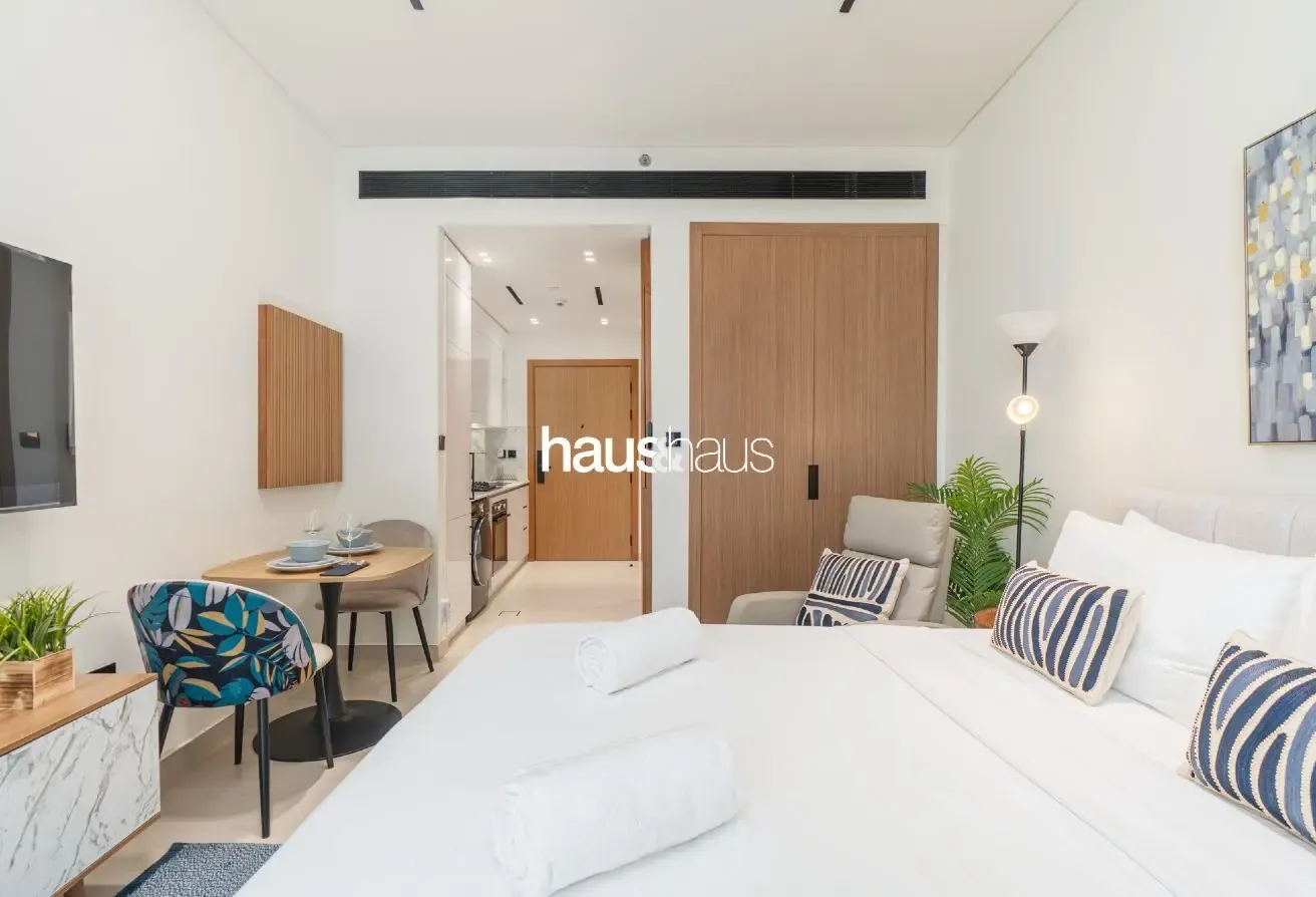 Charming Pool View | Fully Furnished Studio