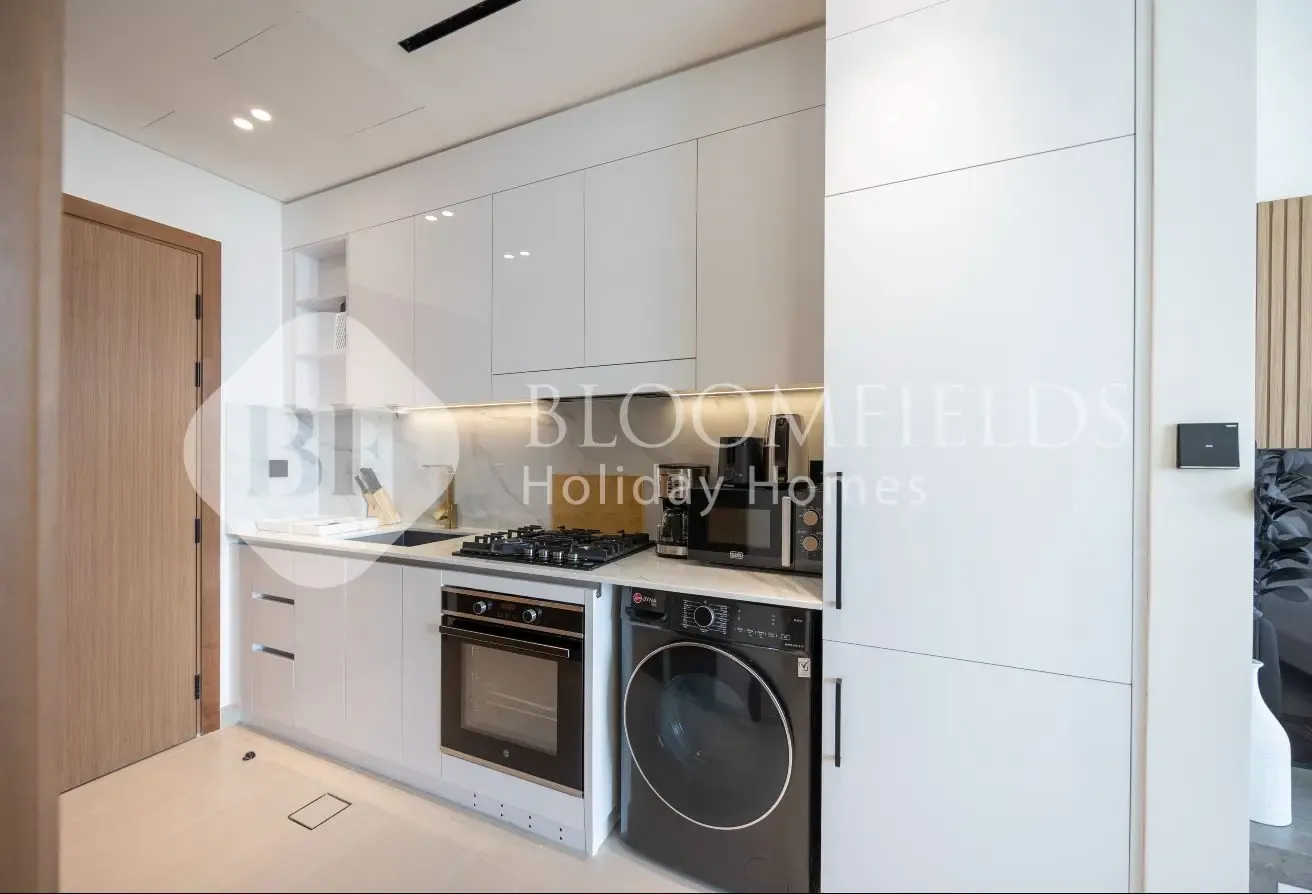 Modern Studio l Panoramic City Views l Call Now