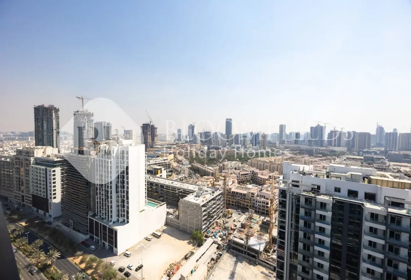 Modern Studio l Panoramic City Views l Call Now