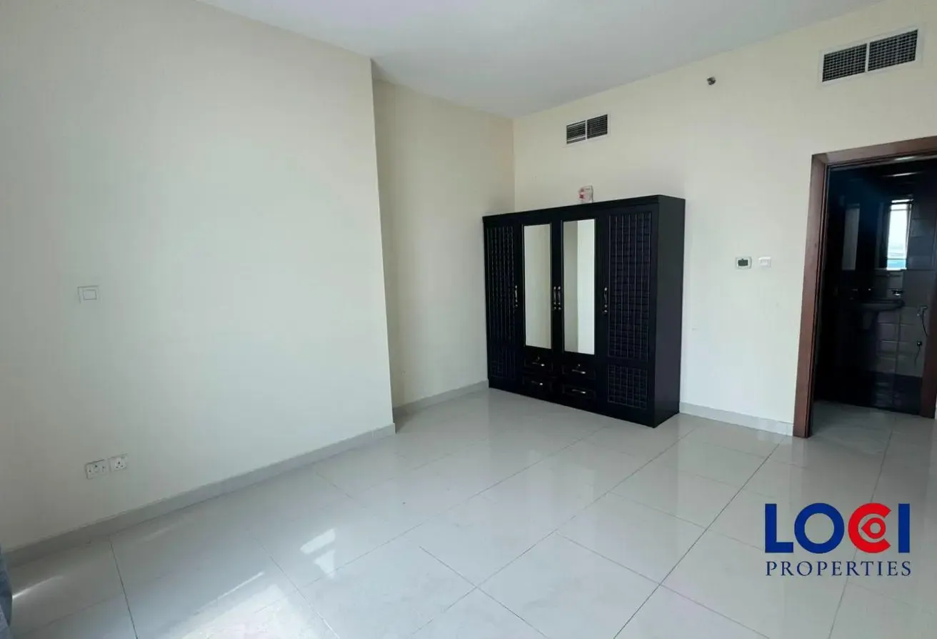 READY TO MOVE | BALCONY & ROAD VIEWS