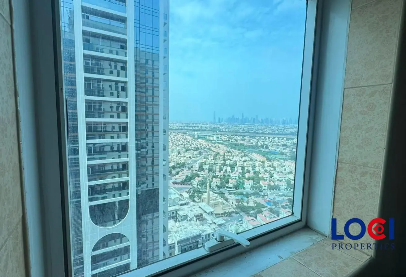 READY TO MOVE | BALCONY & ROAD VIEWS