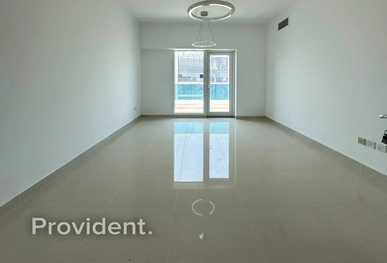 High Floor | Vacant | With Appliances