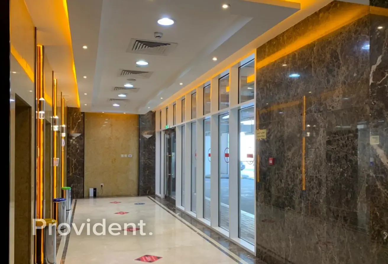 High Floor | Vacant | With Appliances