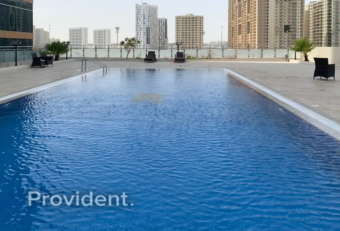 High Floor | Vacant | With Appliances