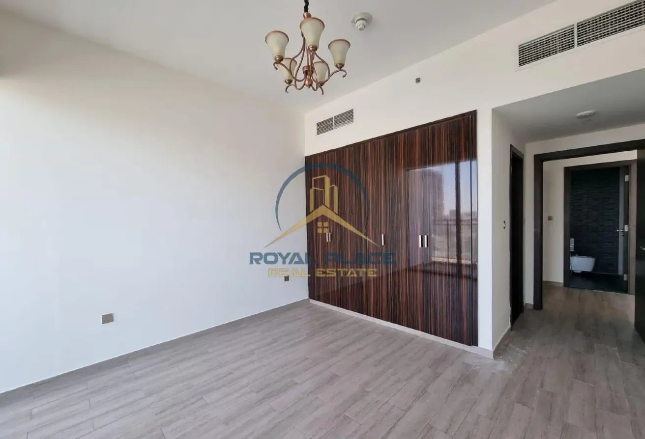 Vacant | Spacious | Prime Location