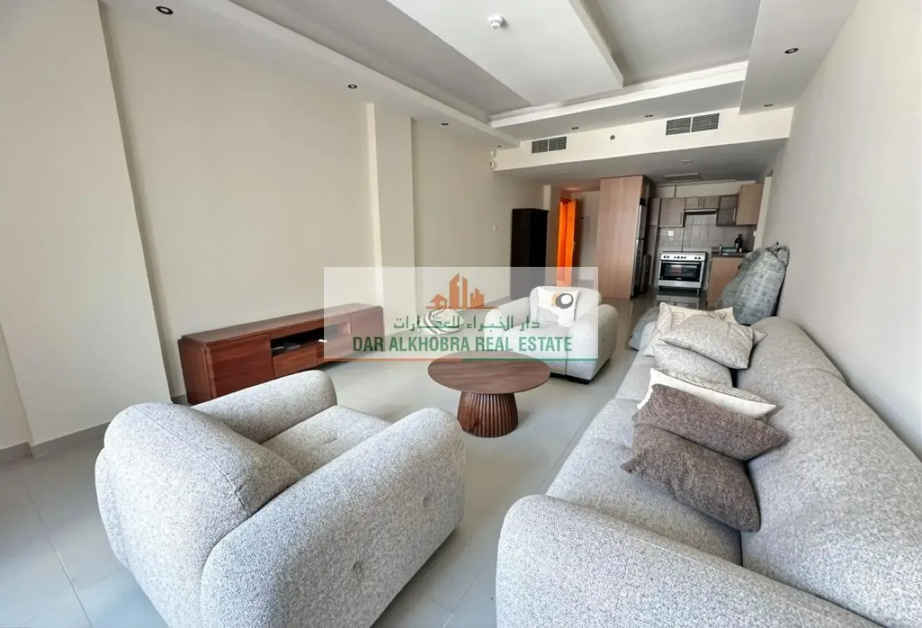 Spacious 1 Bedroom | Green Park | Community View |