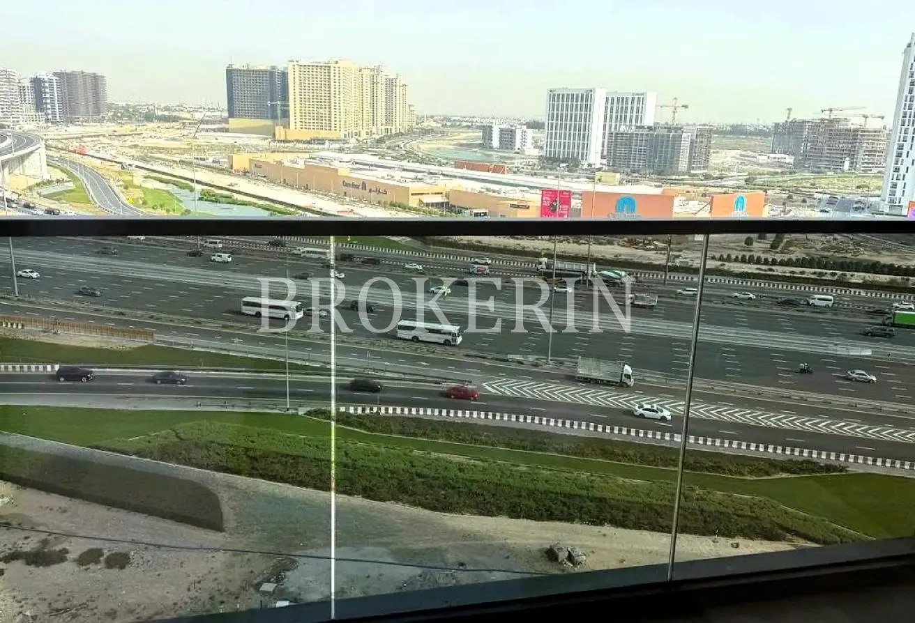 BRIGHT & SPACIOUS | BRAND NEW | GREAT AMENITIES