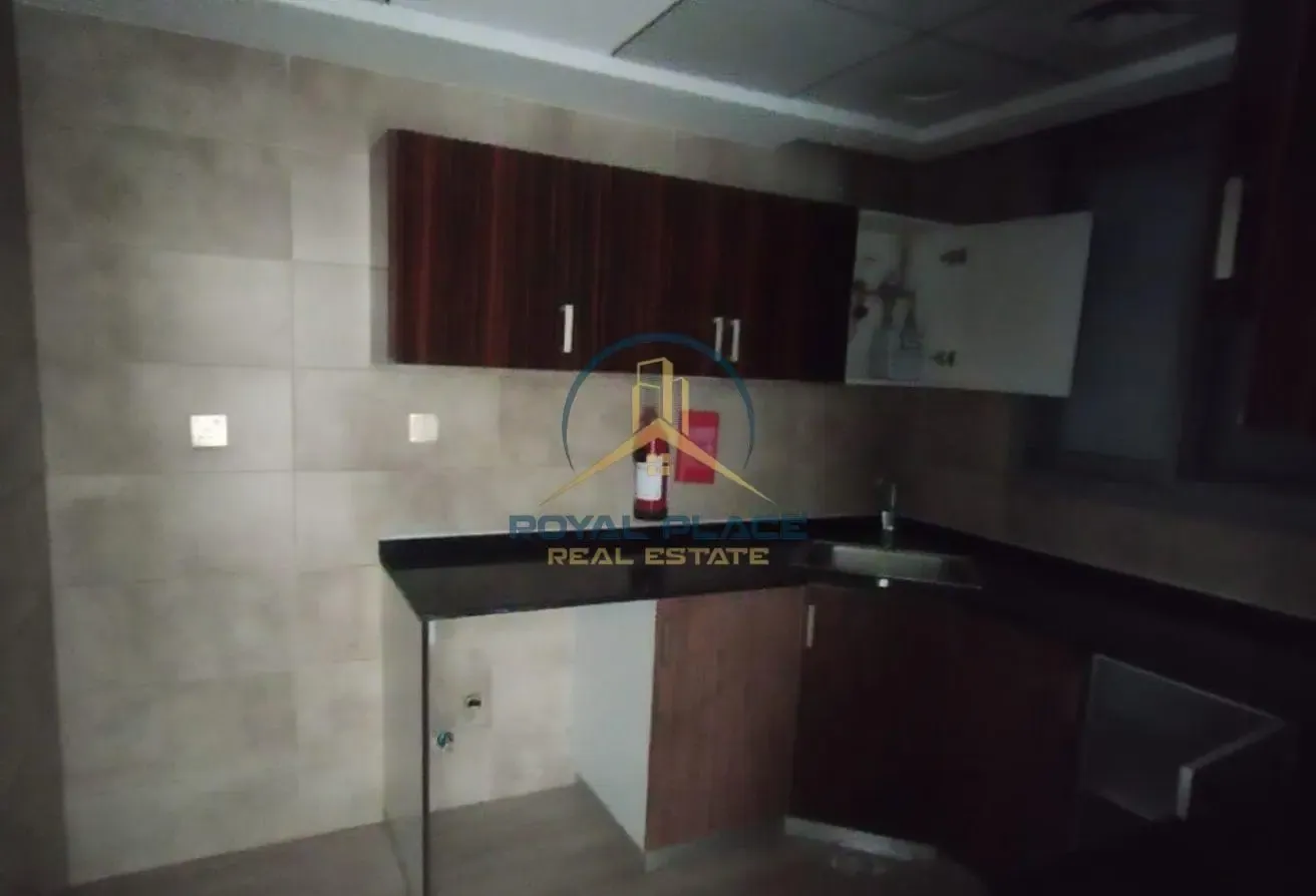 SPACIOUS 1BHK | BEST PRICE | CLOSED KITCHEN