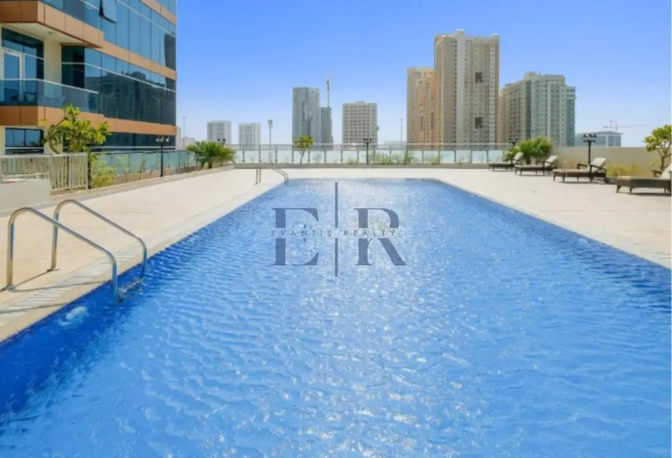 HIGH FLOOR/ GREAT AMENITIES / UNFURNISHED