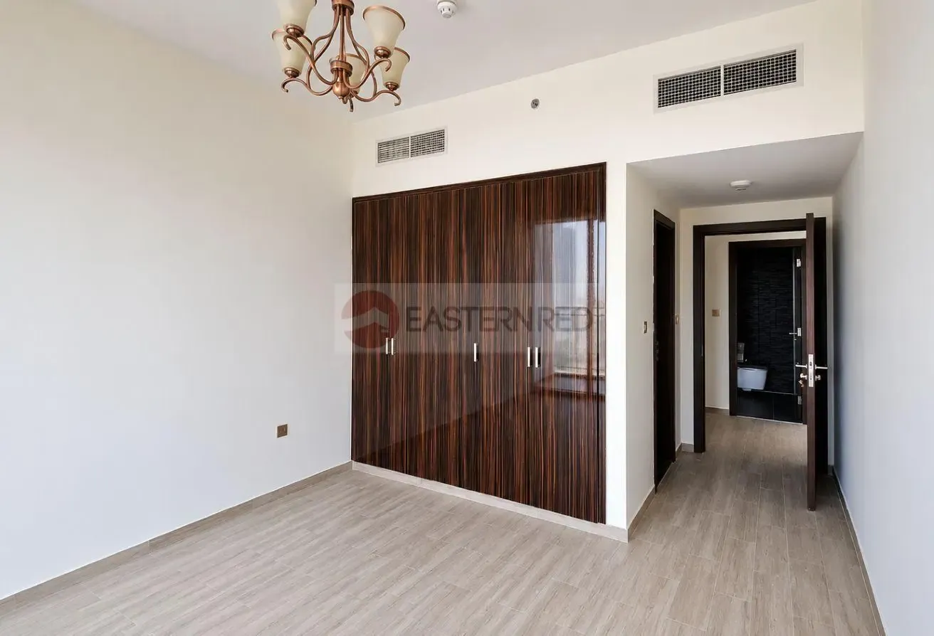 CLOSED KITCHEN - EXCLUSIVE OFFER - SPACIOUS LAYOUT