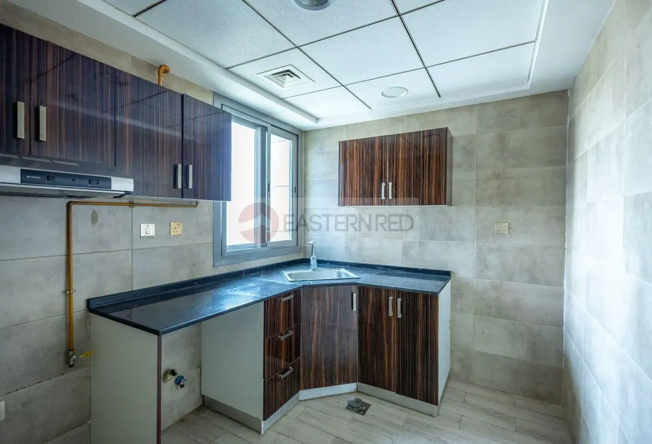 CLOSED KITCHEN - EXCLUSIVE OFFER - SPACIOUS LAYOUT