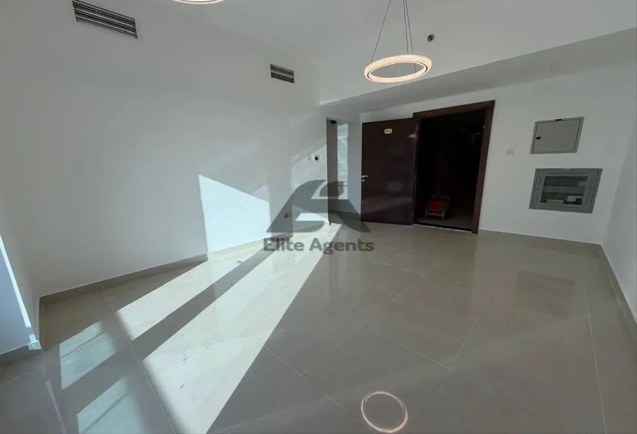 COMMUNITY VIEW | HIGH FLOOR | READY TO MOVE
