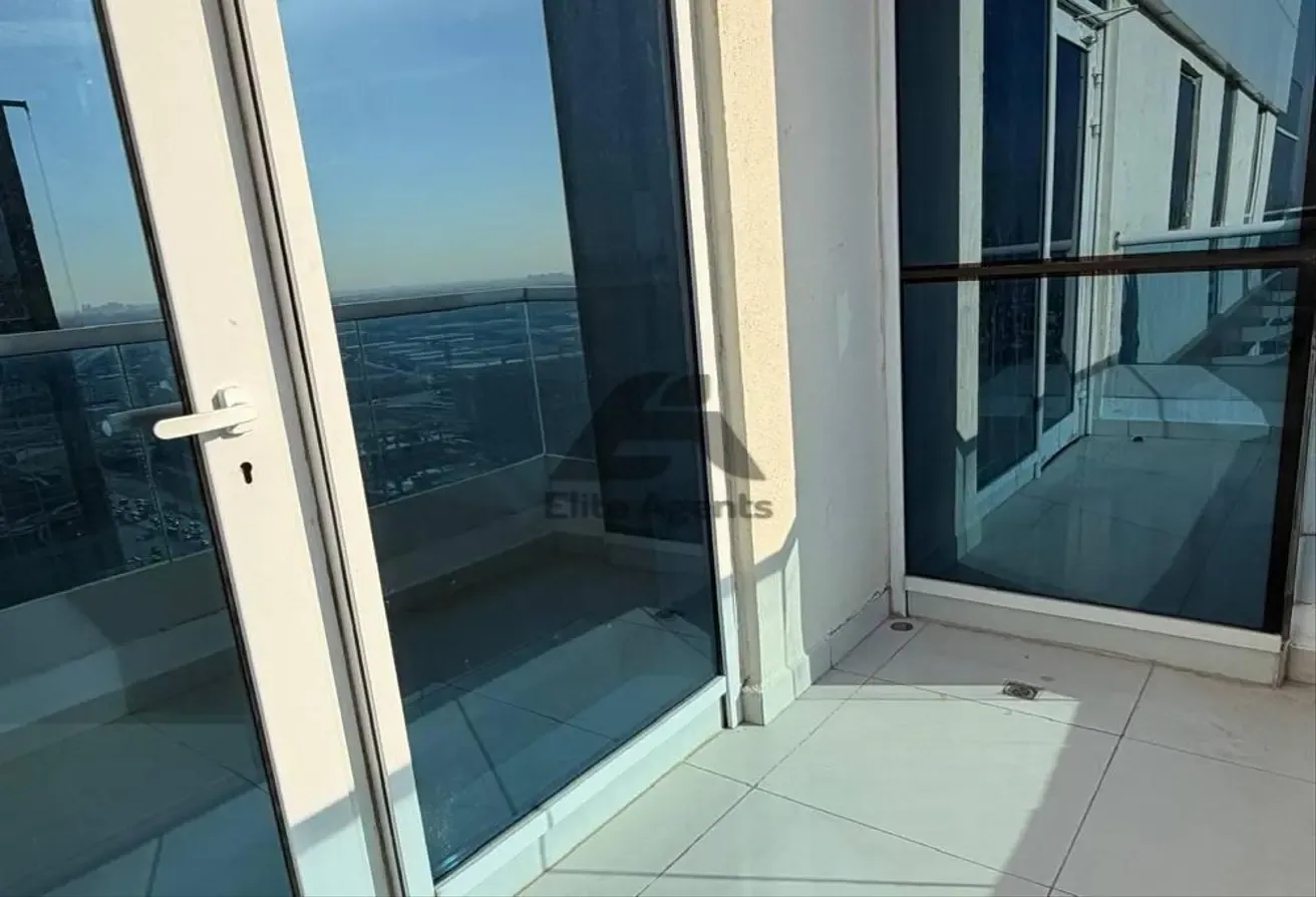 COMMUNITY VIEW | HIGH FLOOR | READY TO MOVE
