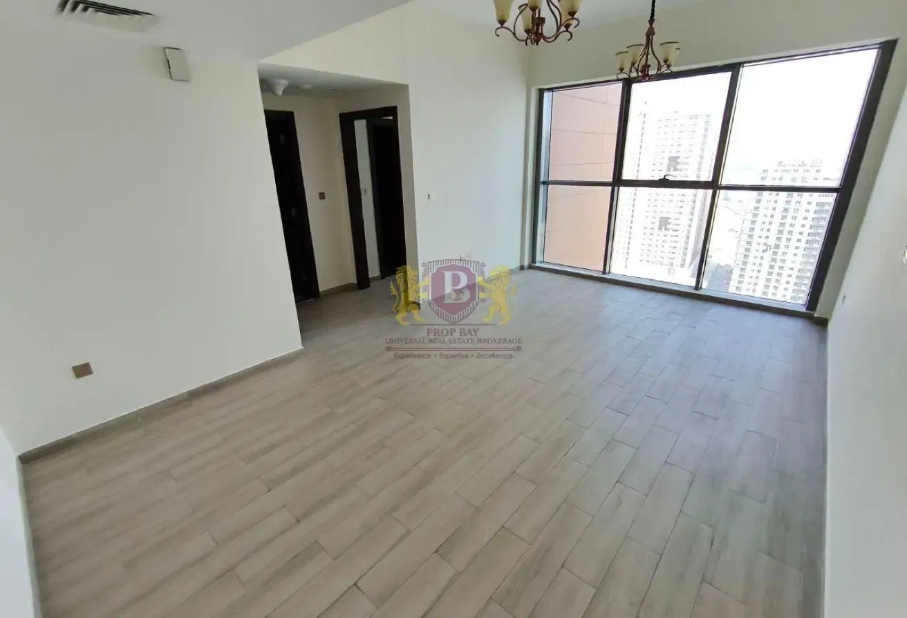 Spacious 1BR | Closed kitchen | Ready to Move In
