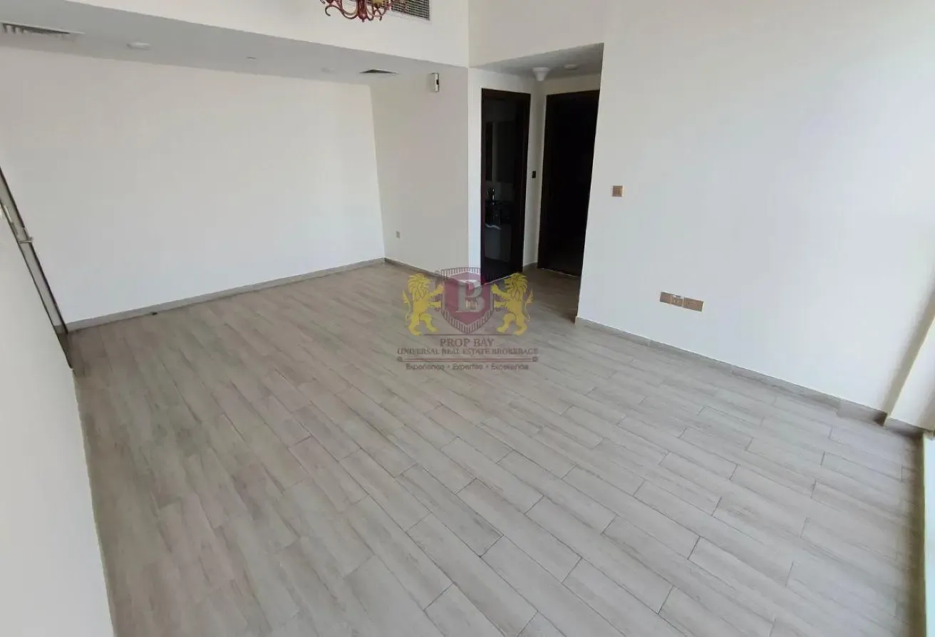 Spacious 1BR | Closed kitchen | Ready to Move In
