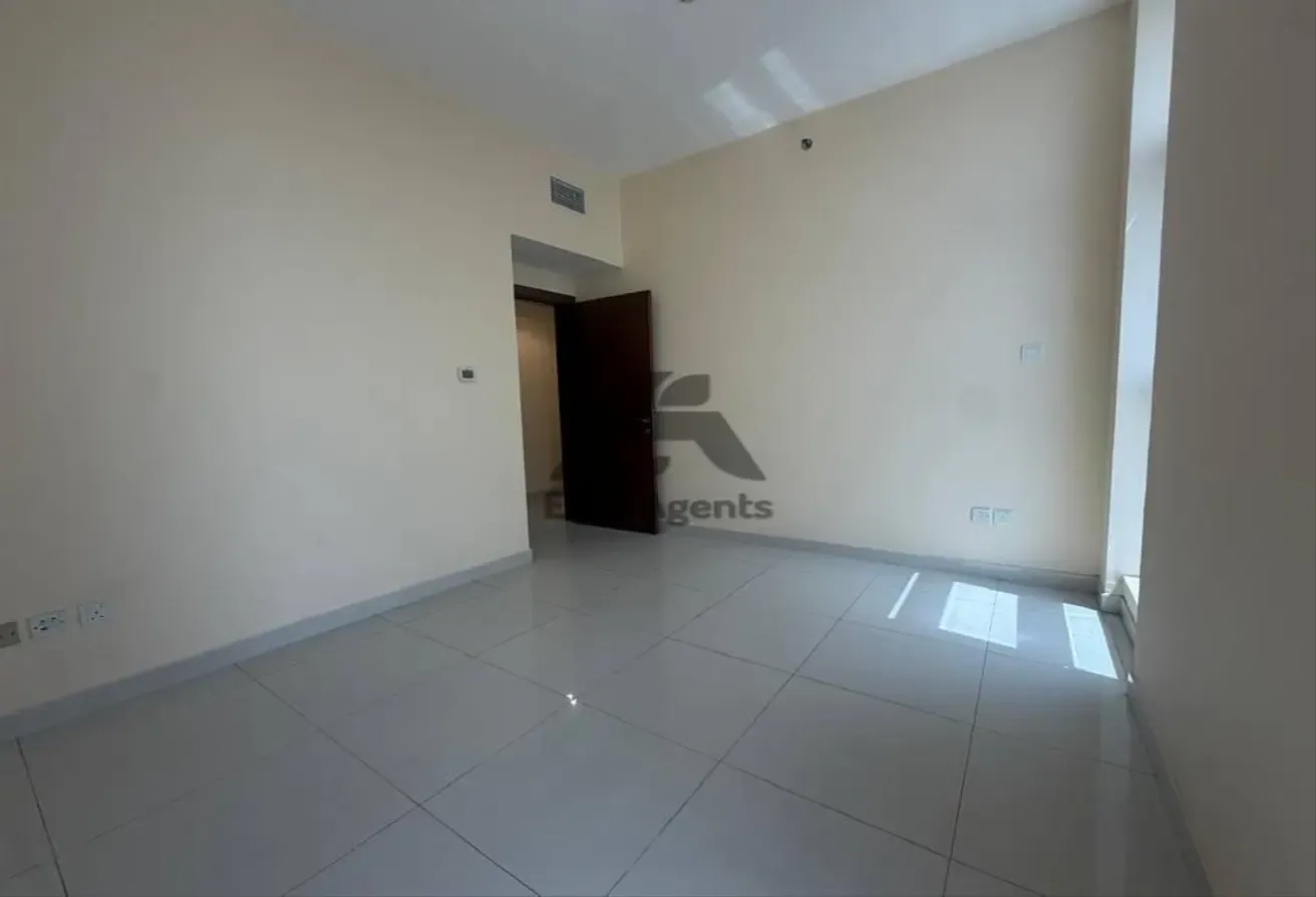 MARINA SKYLINE VIEW | HIGH FLOOR | PRIME LOCATION