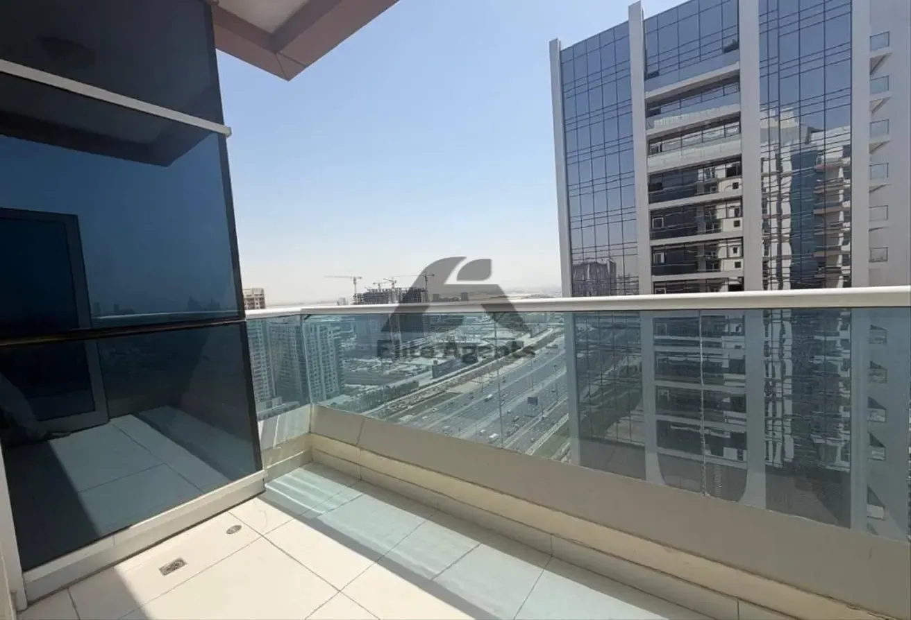 MARINA SKYLINE VIEW | HIGH FLOOR | PRIME LOCATION
