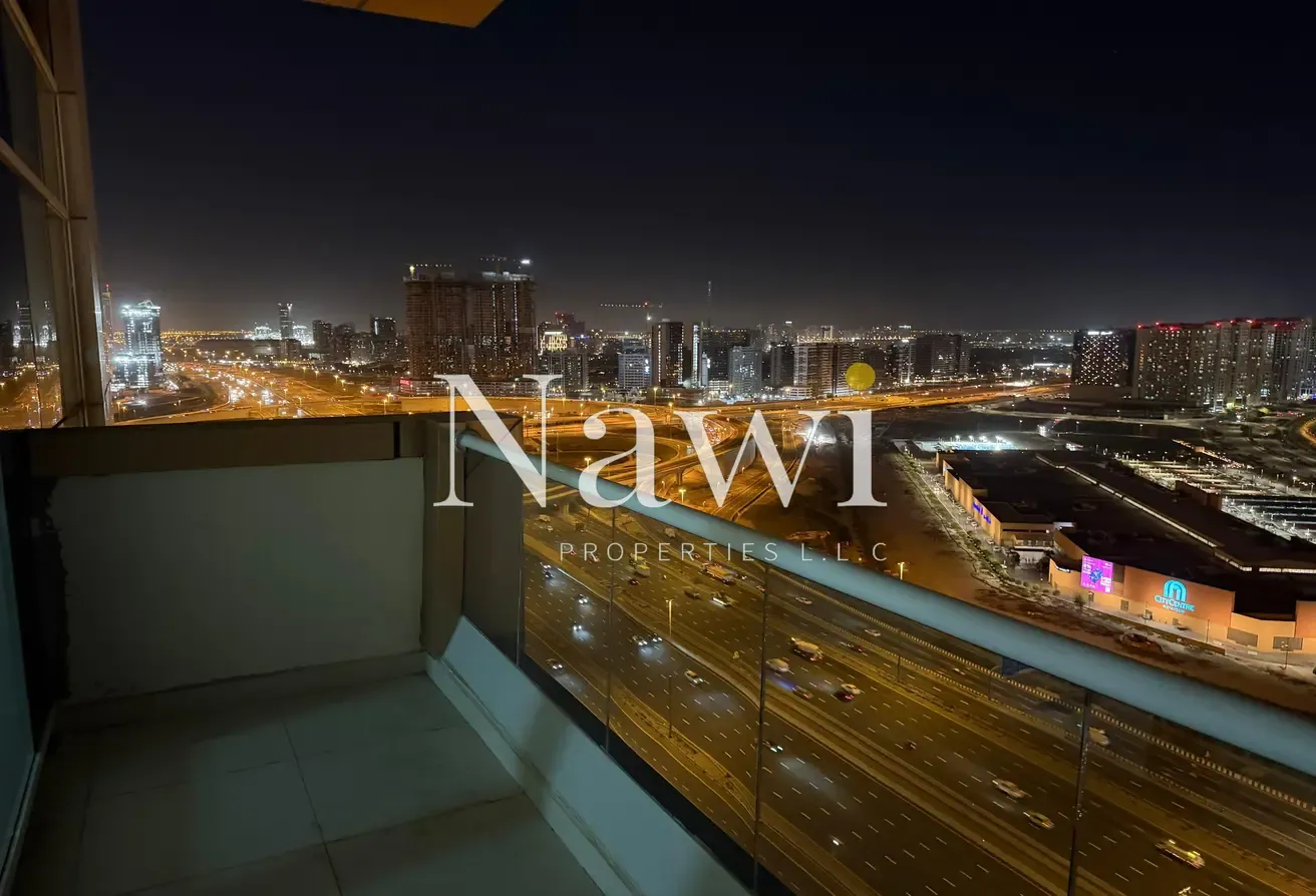 6 Cheques Payment | High Floor | Unfurnished