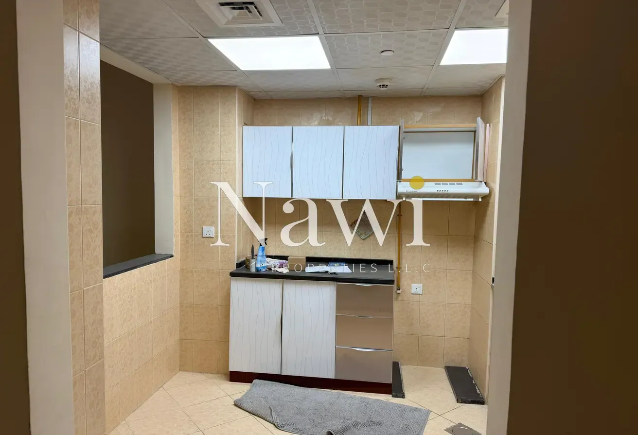 6 Cheques Payment | High Floor | Unfurnished
