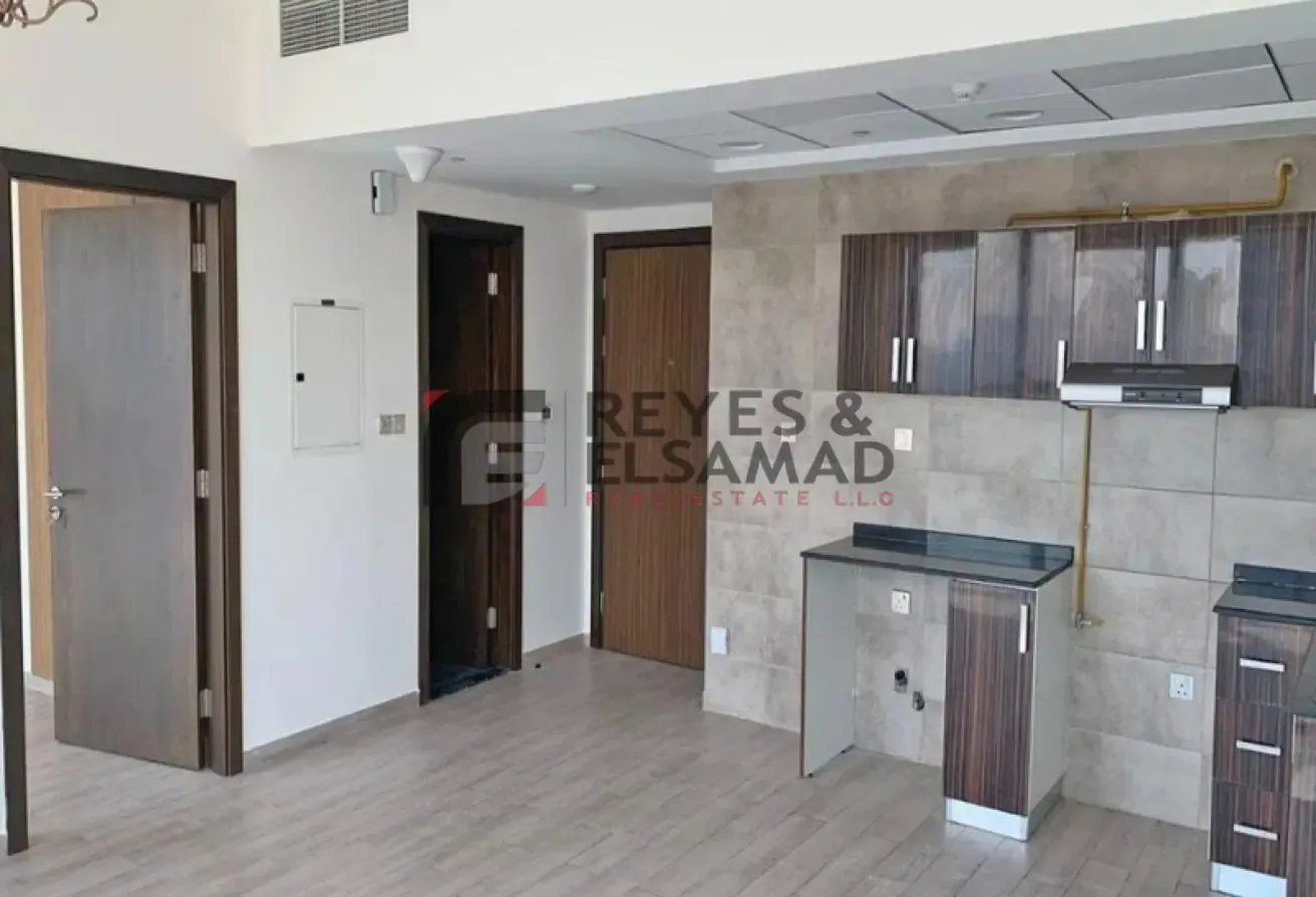 Spacious I Family Building I Ready to move