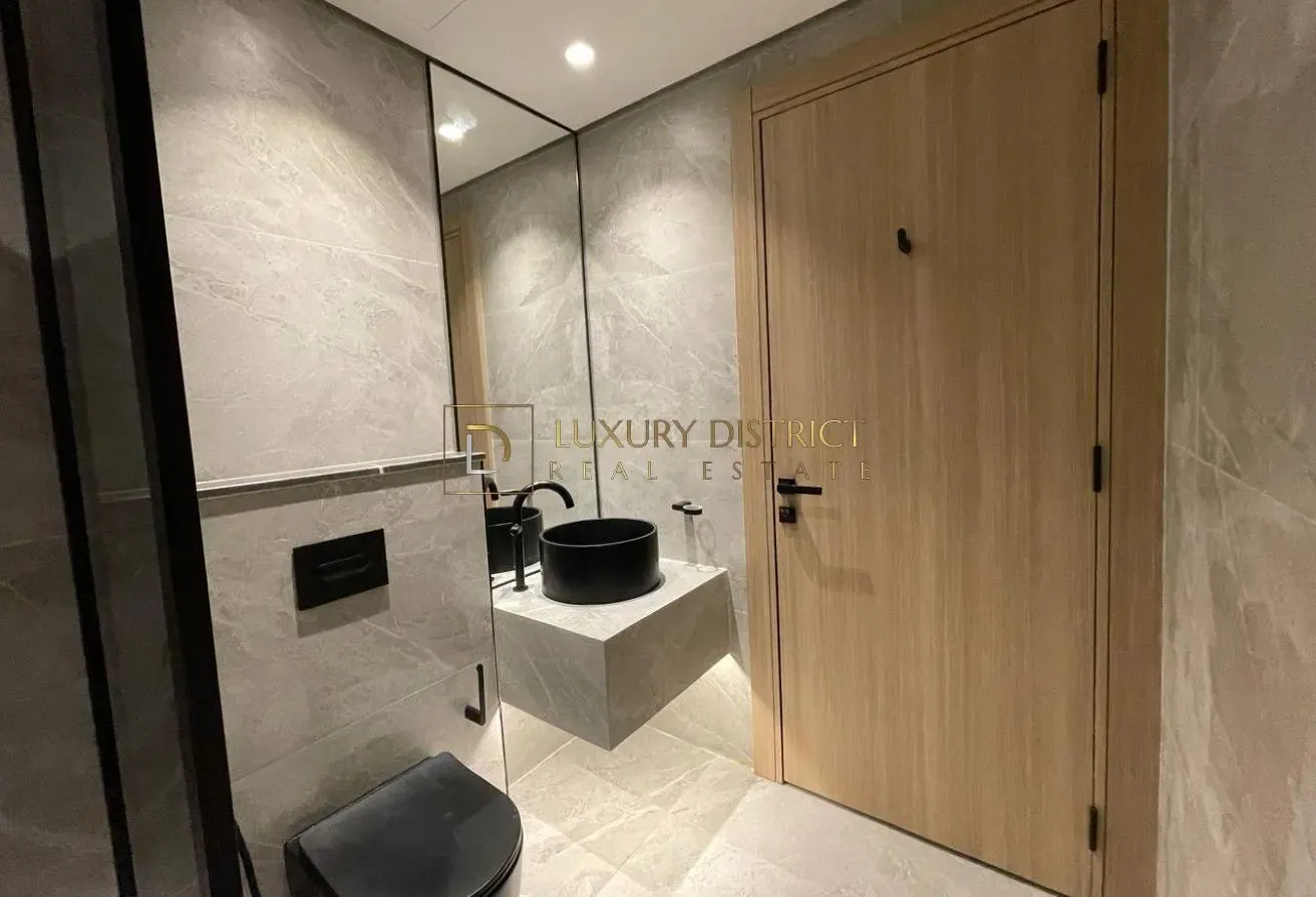 BRAND NEW|SEMI FURNISHED|PREMIUM LOCATION