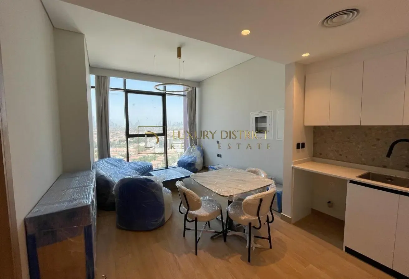 BRAND NEW|SEMI FURNISHED|PREMIUM LOCATION