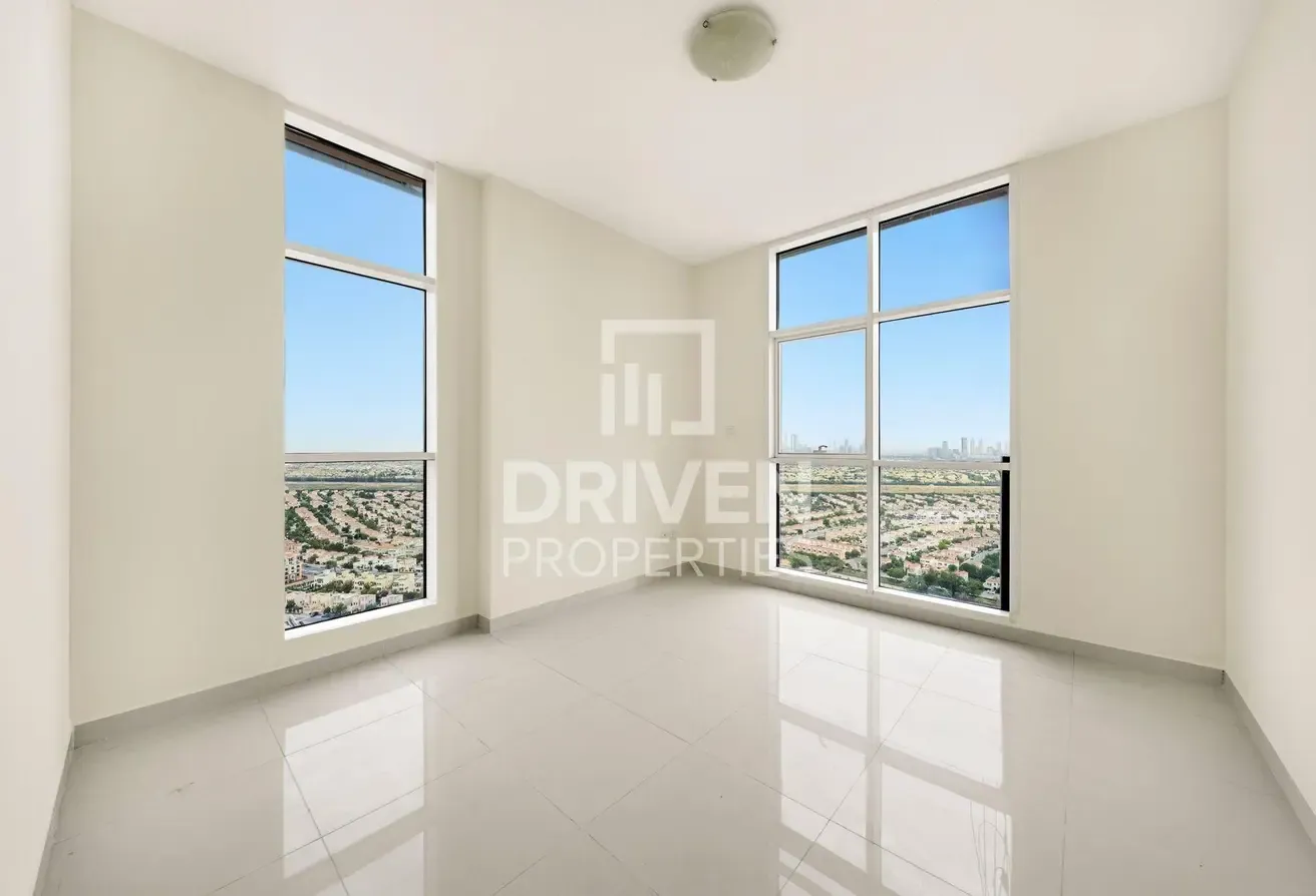 Ready to move in | Bright Apt | Prime Location