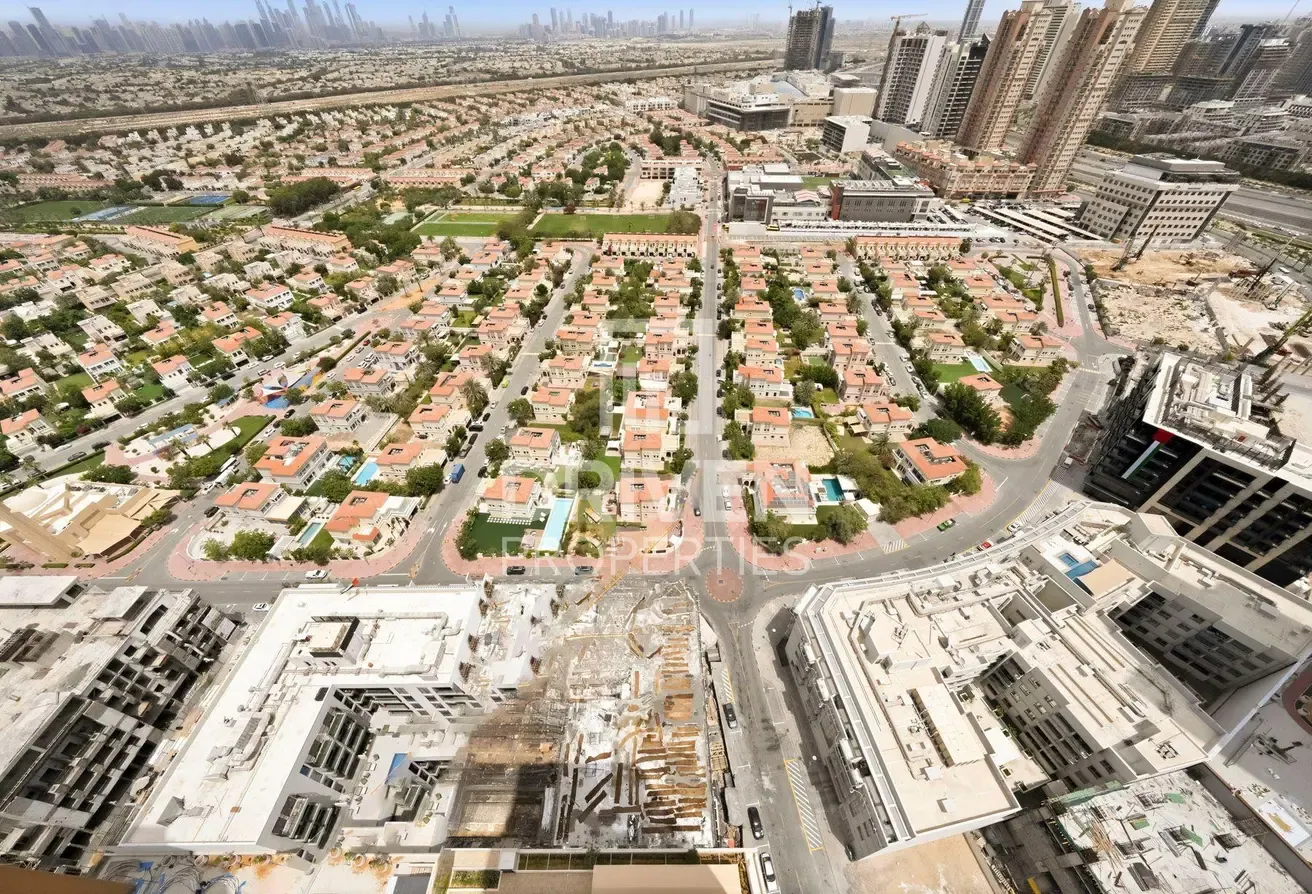 Ready to move in | Bright Apt | Prime Location