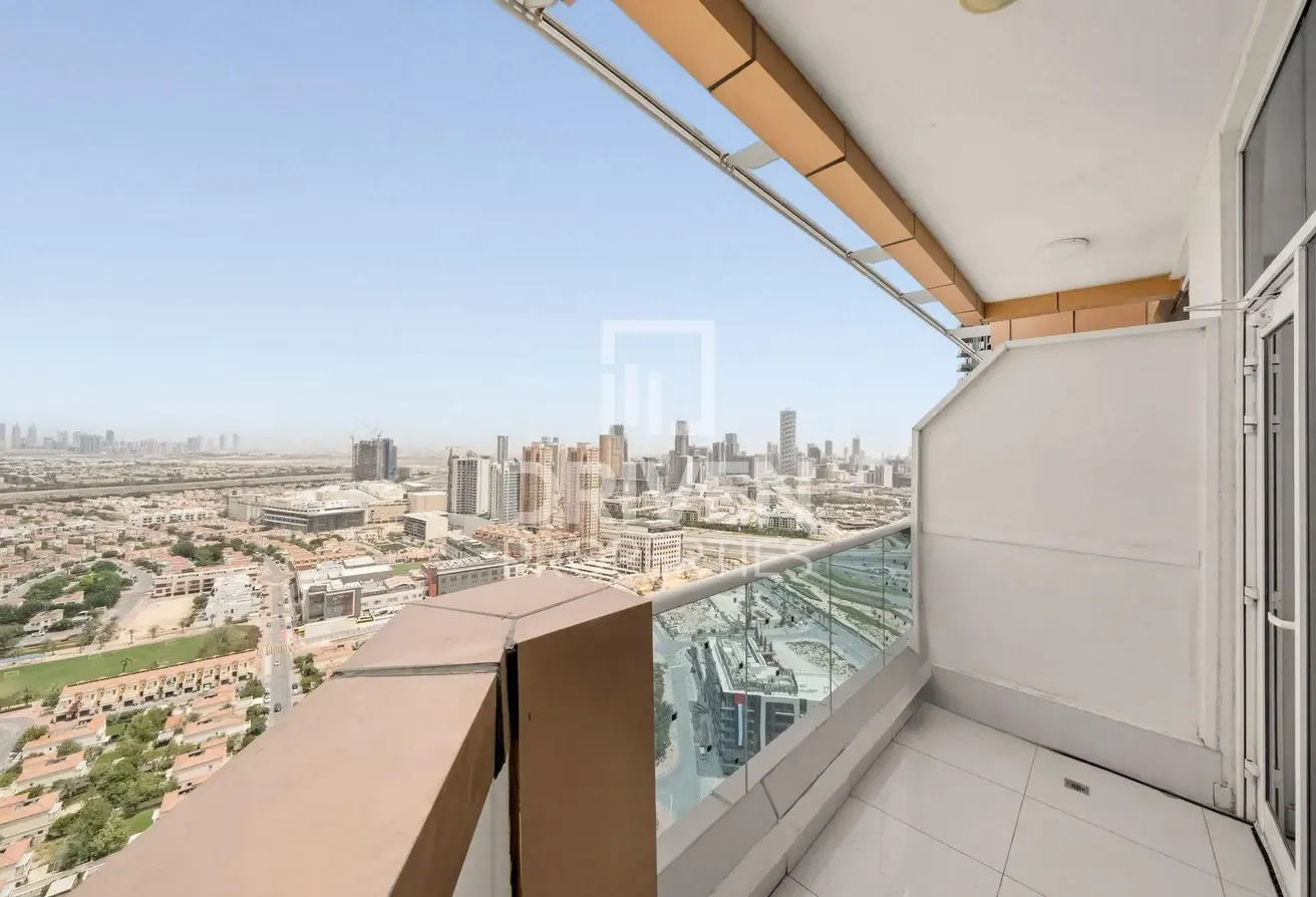Ready to move in | Bright Apt | Prime Location