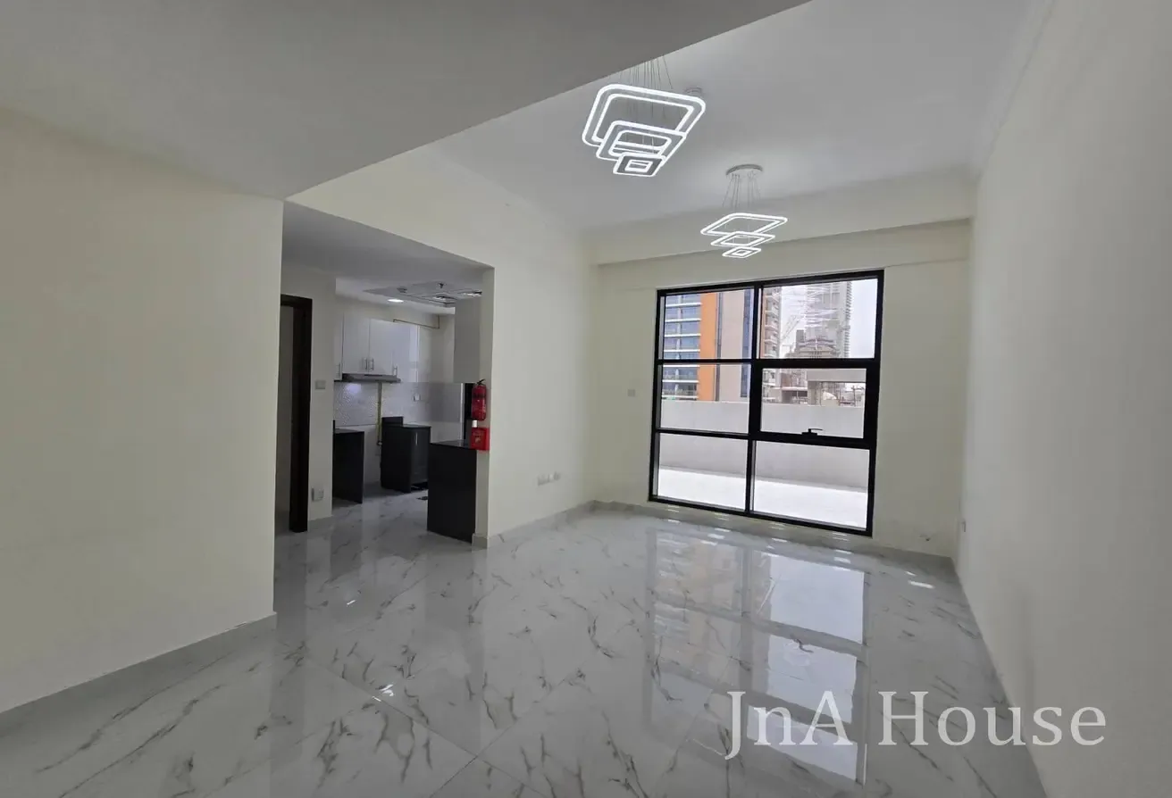 HUGE BALCONY I TOP FLOOR I  1BHK+STUDY