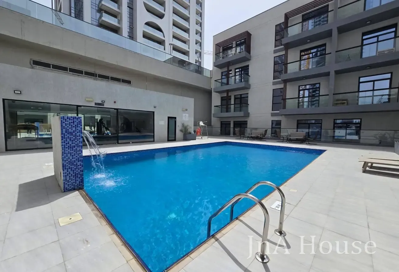 HUGE BALCONY I TOP FLOOR I 1BHK+STUDY