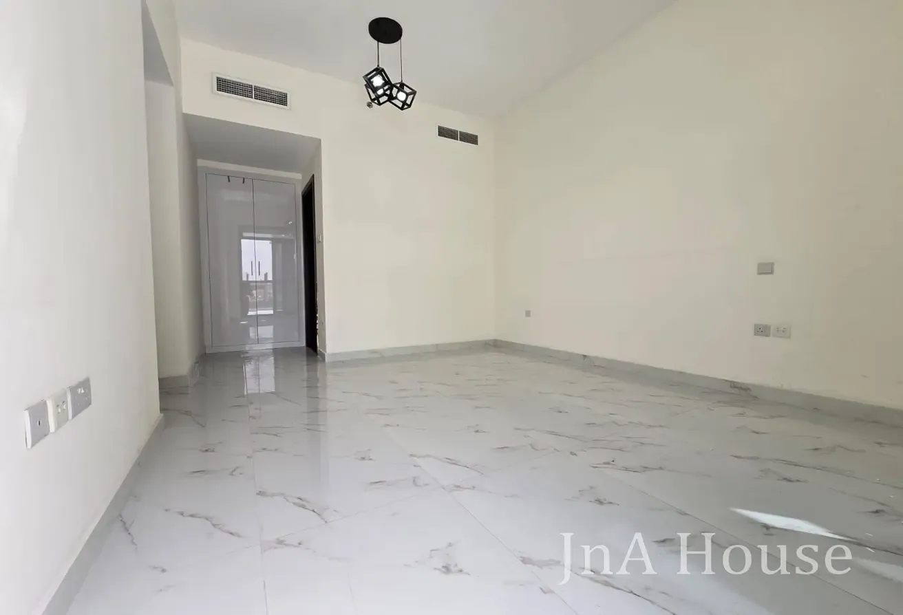 HUGE BALCONY I TOP FLOOR I  1BHK+STUDY