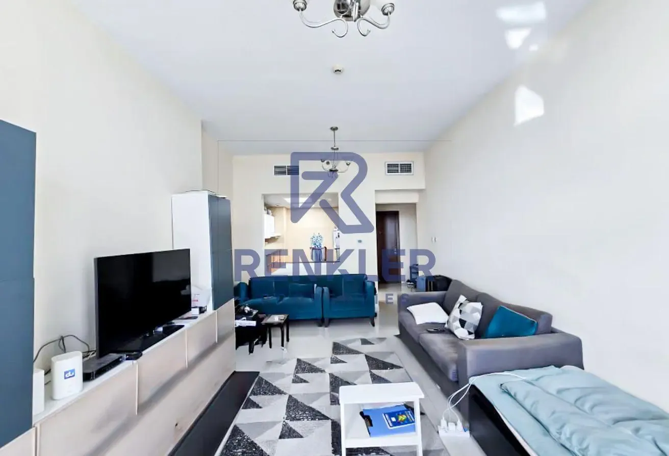 Ready To Move | Spacious Layout | High Floor