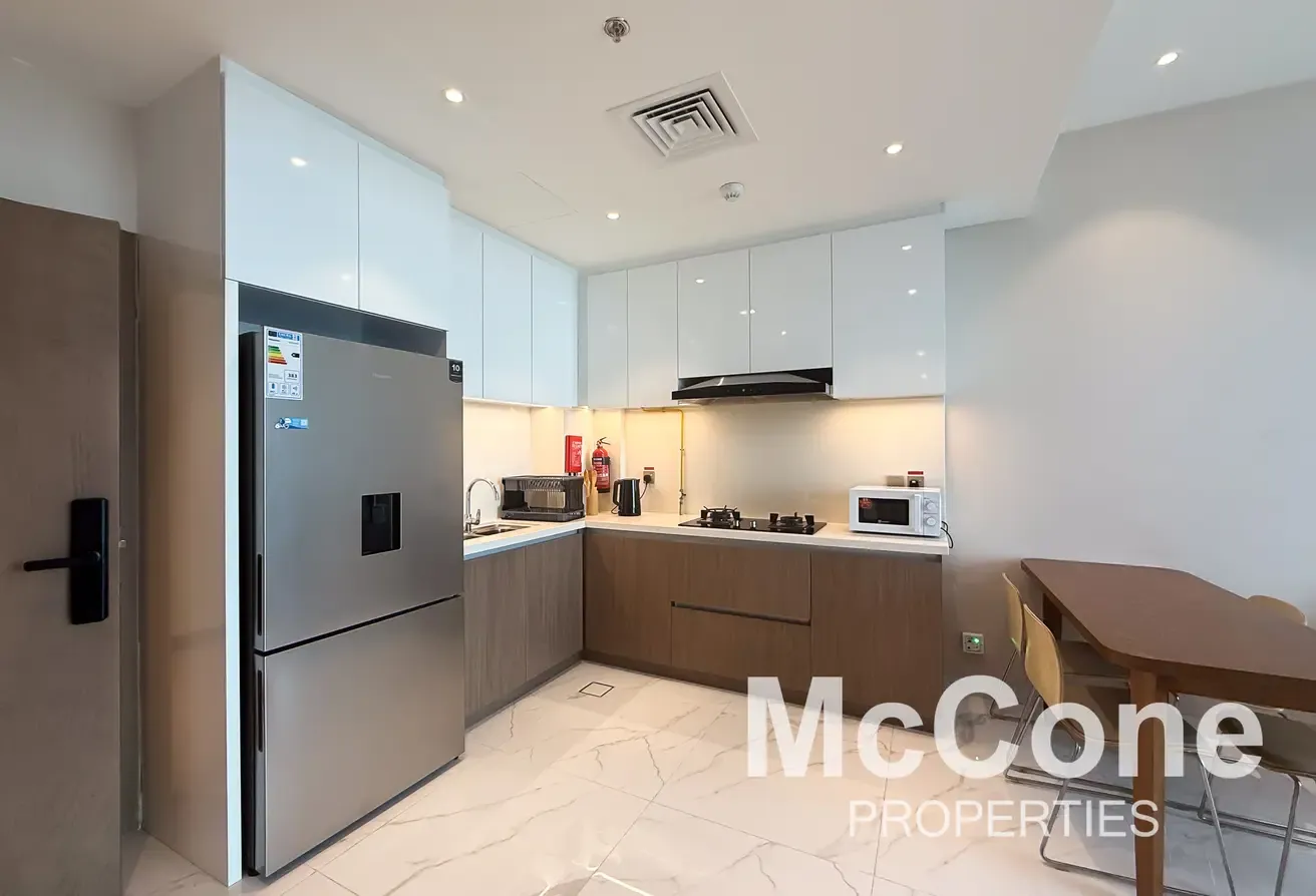 Modern | High Floor | Fully Furnished