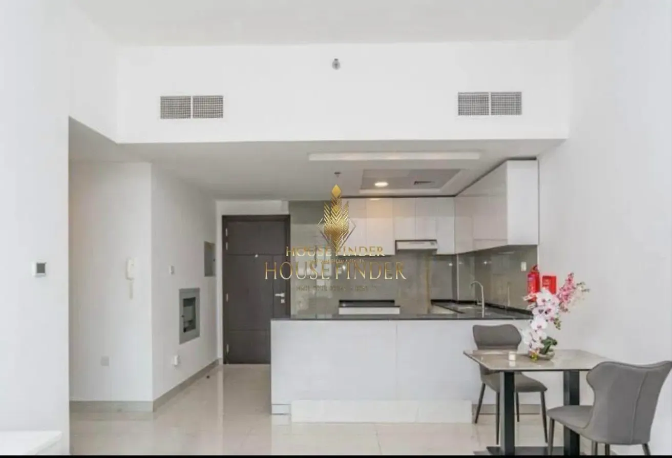 Vacant | Fully Furnished | Keys on Hand | Metro