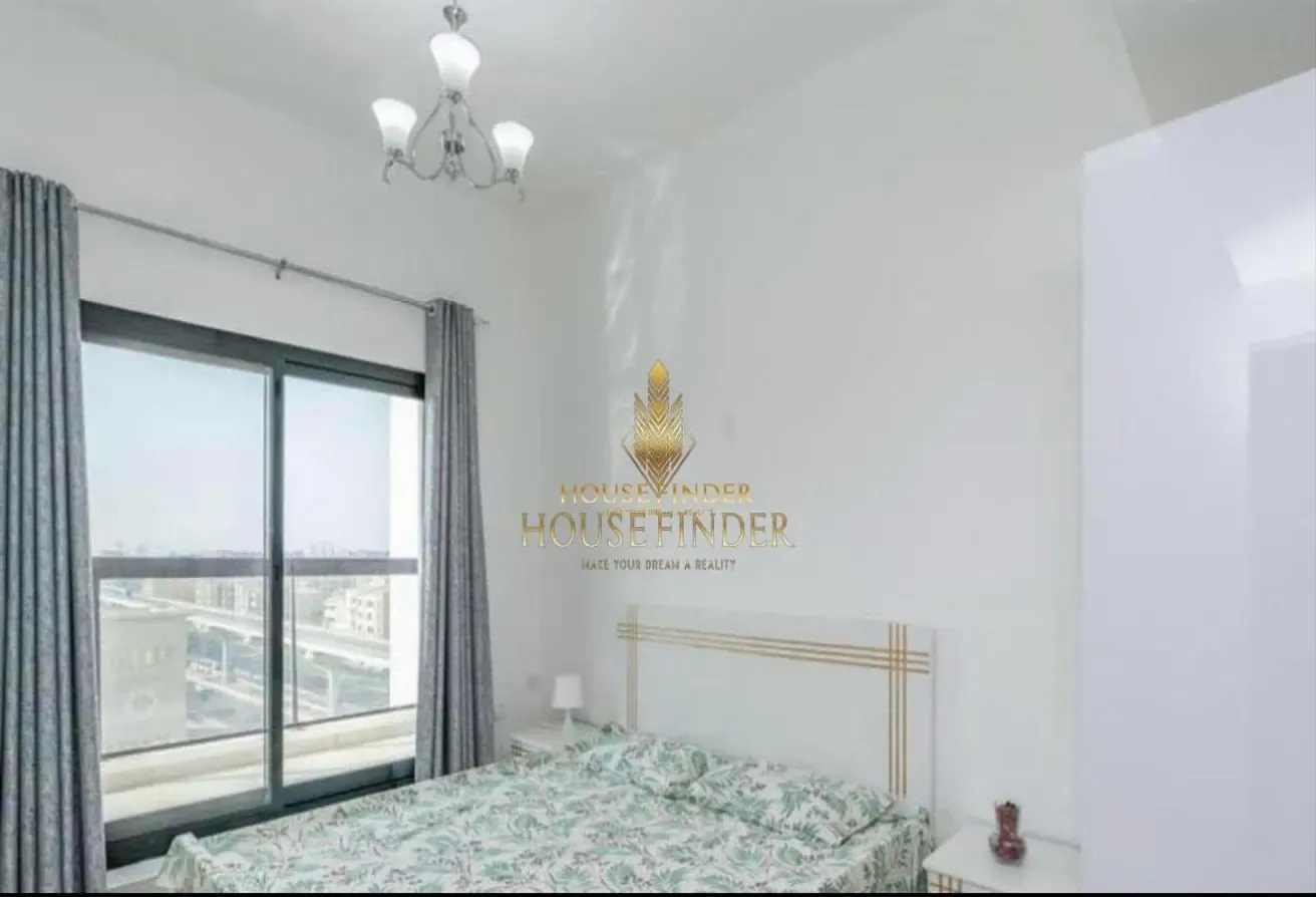 Vacant | Fully Furnished | Keys on Hand | Metro