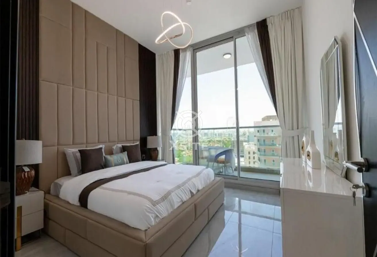 Fully Furnished | Luxury 2 BR | Community View