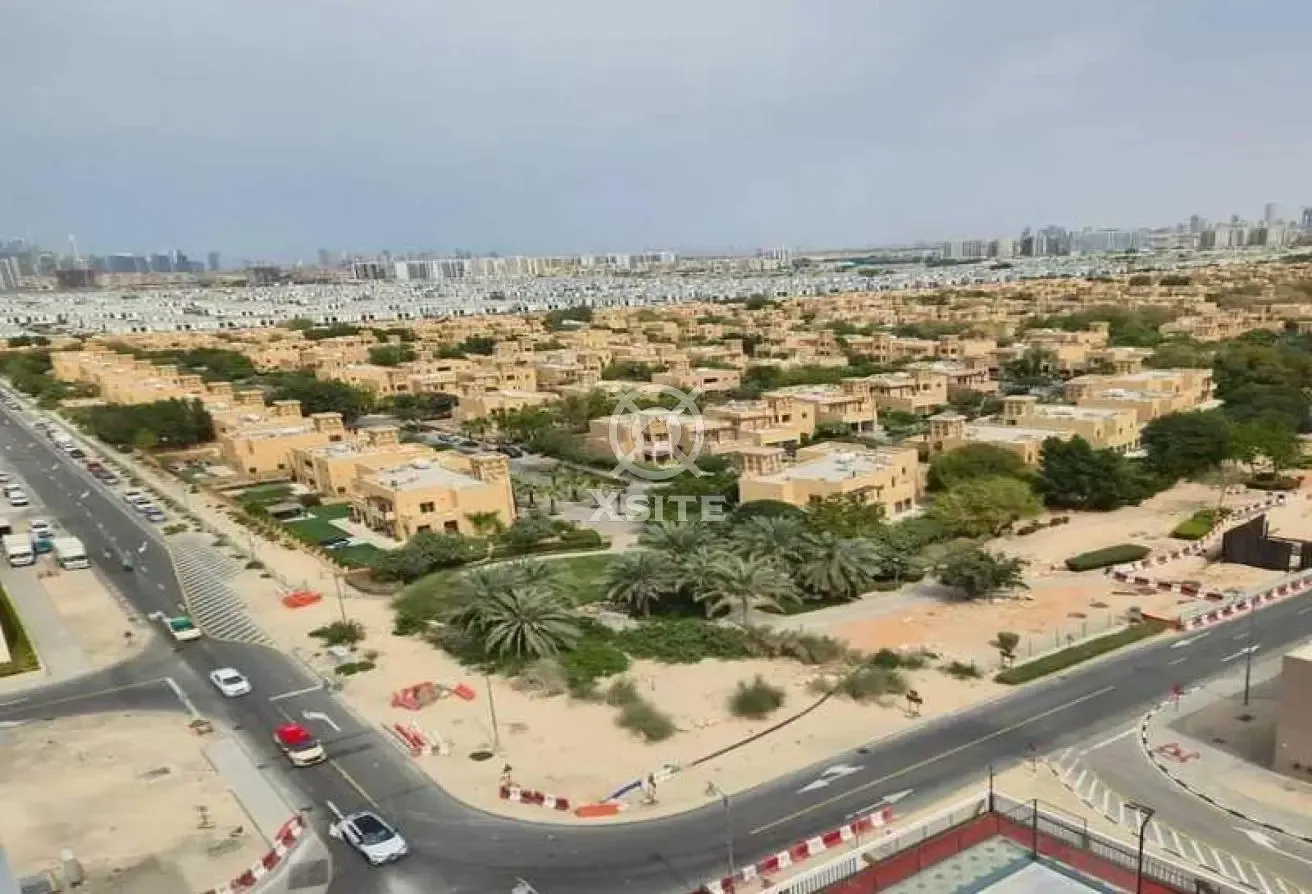Fully Furnished | Luxury 2 BR | Community View