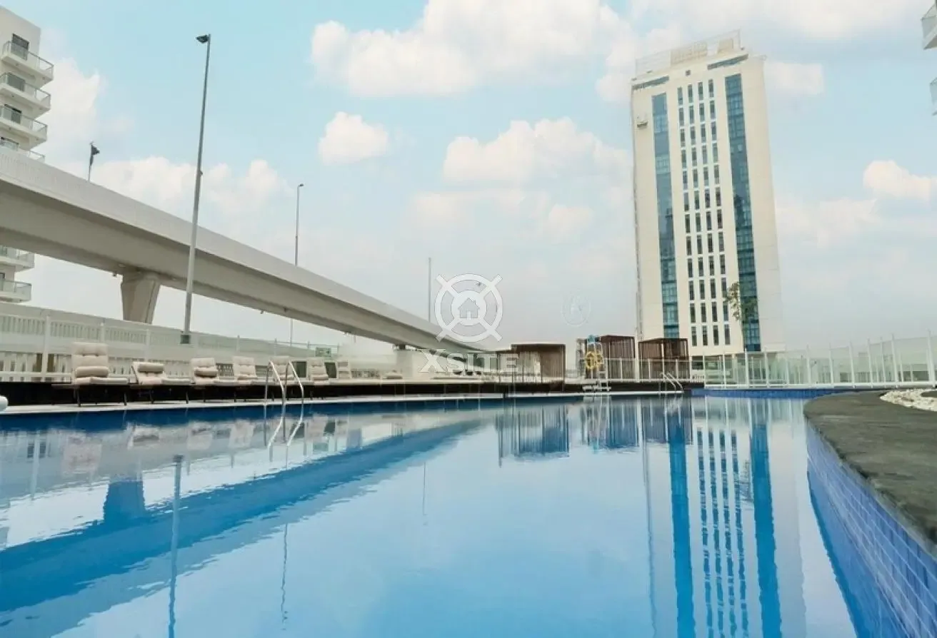Fully Furnished | Luxury 2 BR | Community View