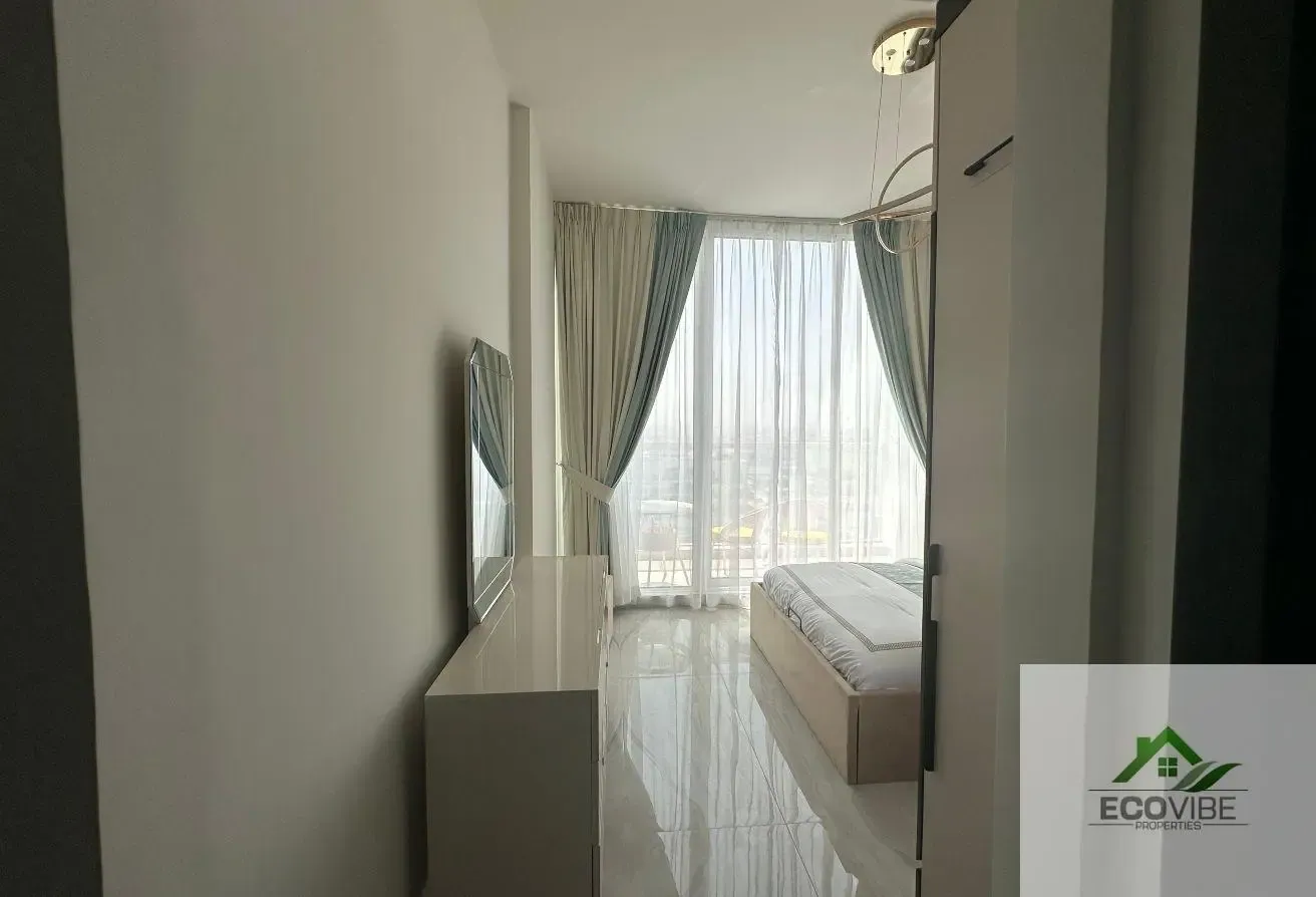 Furnished 2-Bed Duplex with Study, 2 Parking