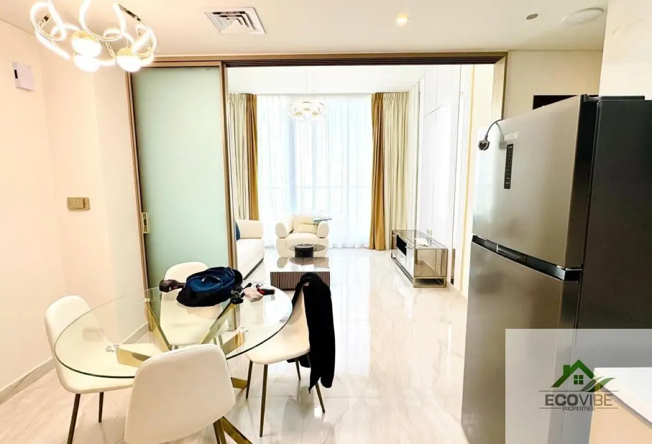 Luxury Fully Furnished 2-Bedroom + Study Apartment