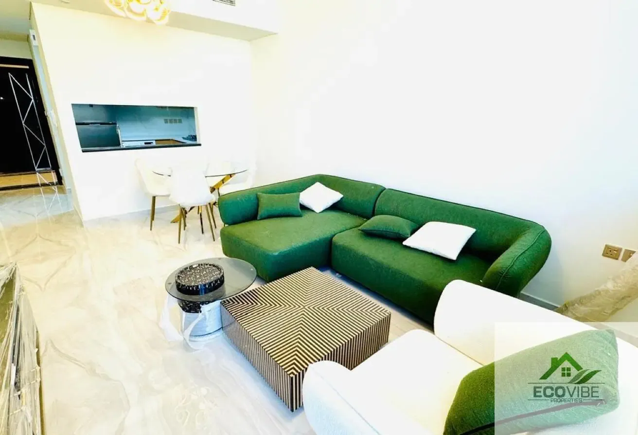 Luxury Fully Furnished 2-Bedroom + Study Apartment